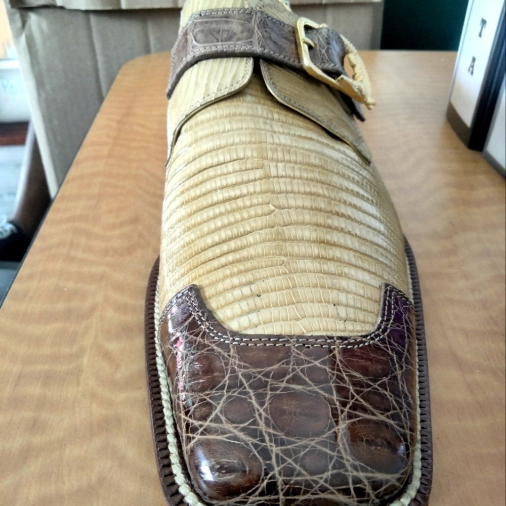 Men's shoes
